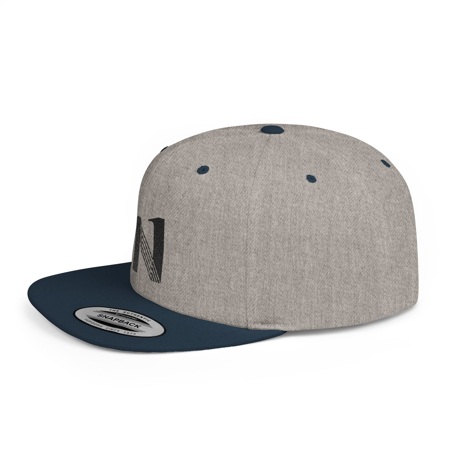 CEREN11 - Gorra bordada plana - Flat Bill Snapback Hat, Stylish White Cap with Letter Design, Gifts, Fashion Lovers