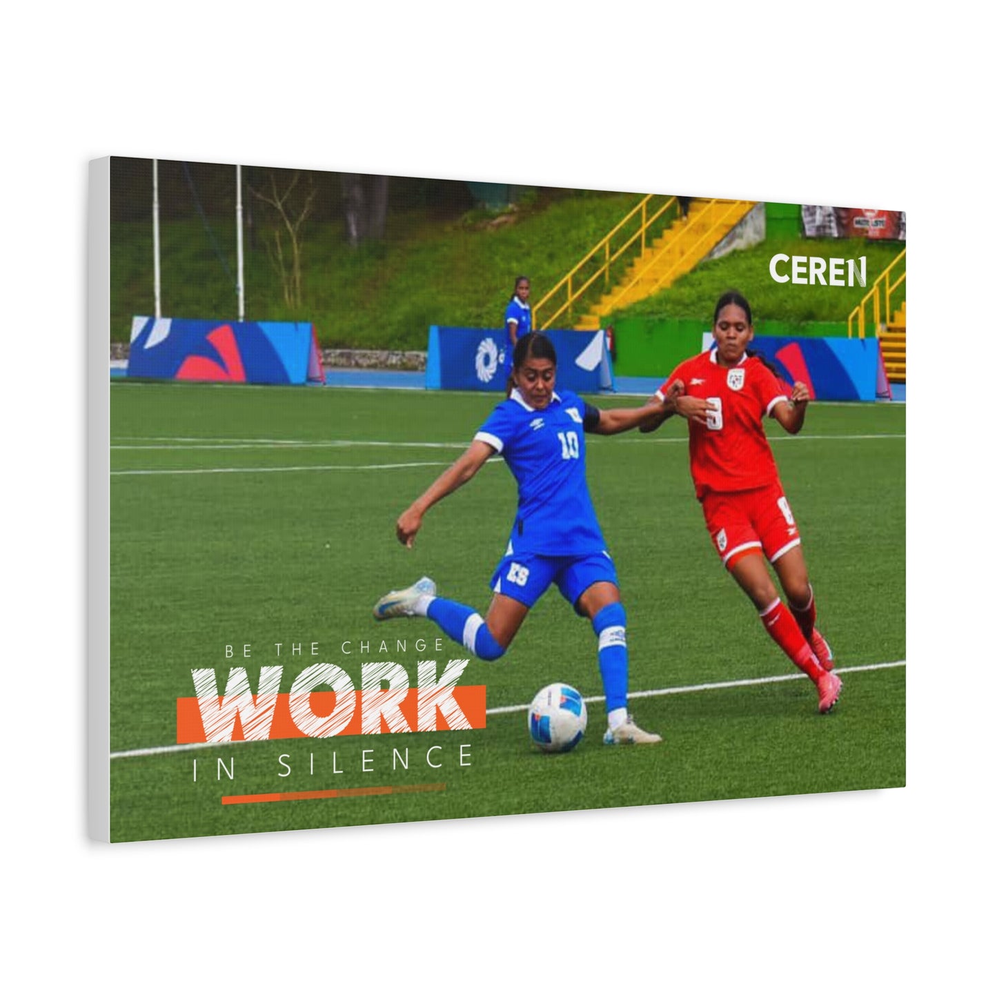 Trabaja en silencio - Soccer Action Canvas Wall Art