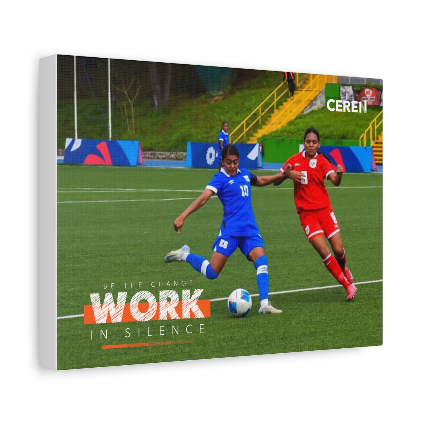 Trabaja en silencio - Soccer Action Canvas Wall Art